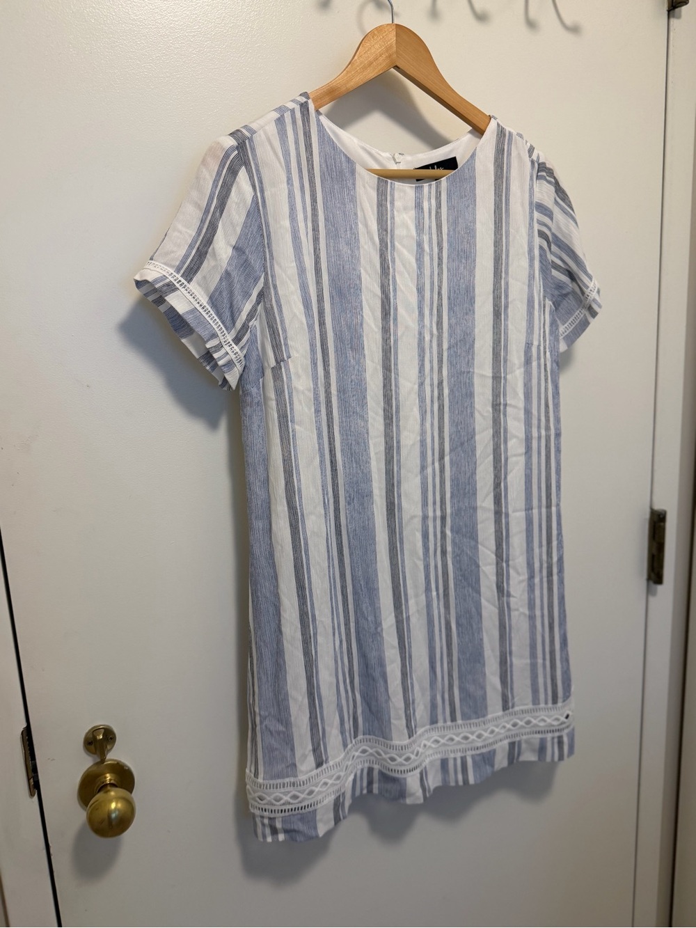 LULU's  Short Sleeve Mini Dress size M medium EUC blue and white coquette girl - Picture 3 of 13
